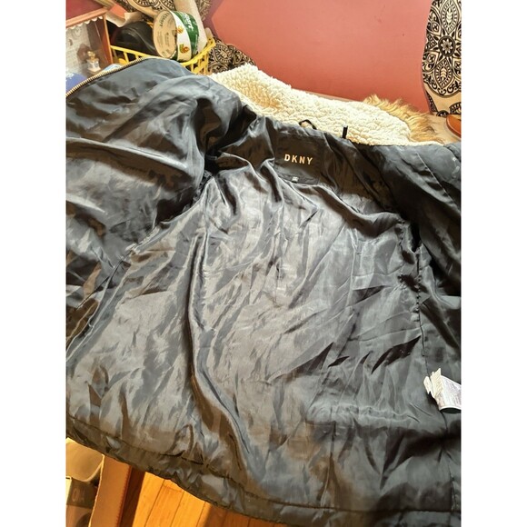 DKNY Girls Black Puffer Coat Faux Fur Hood Zip Jacket Size 7/8 S/P Warm - Picture 14 of 15